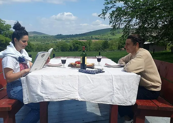 Luxusní stan The Safari Tent @ The Old Forge Glamping *